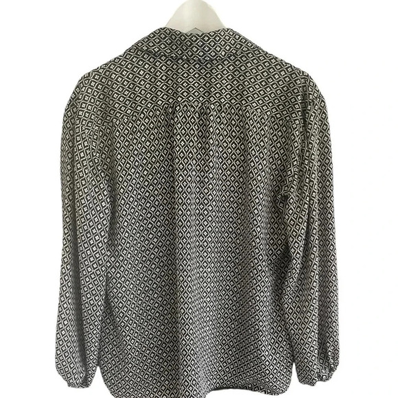 Max Studio 3/4 Button Down Geometric Blue White Blouse Size Medium - Picture 4 of 7